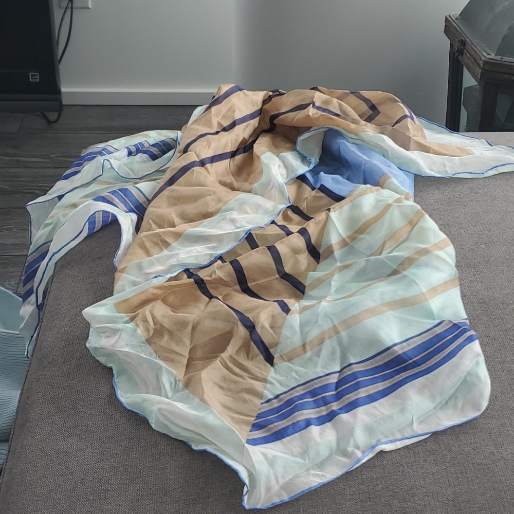 BCBG 100% silk scarf